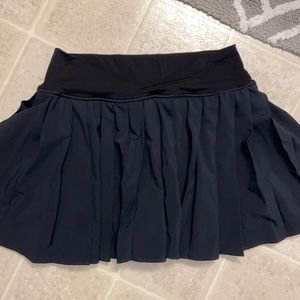 aerie black pleated skirt